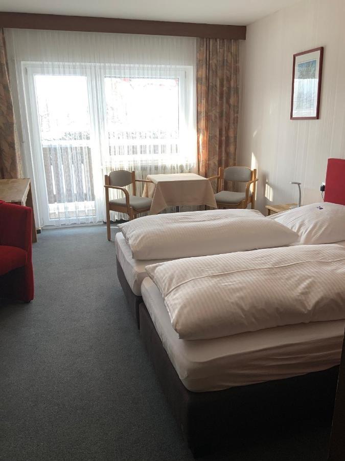 Wolframs-Eschenbach Hotel-Pension Seitz מראה חיצוני תמונה